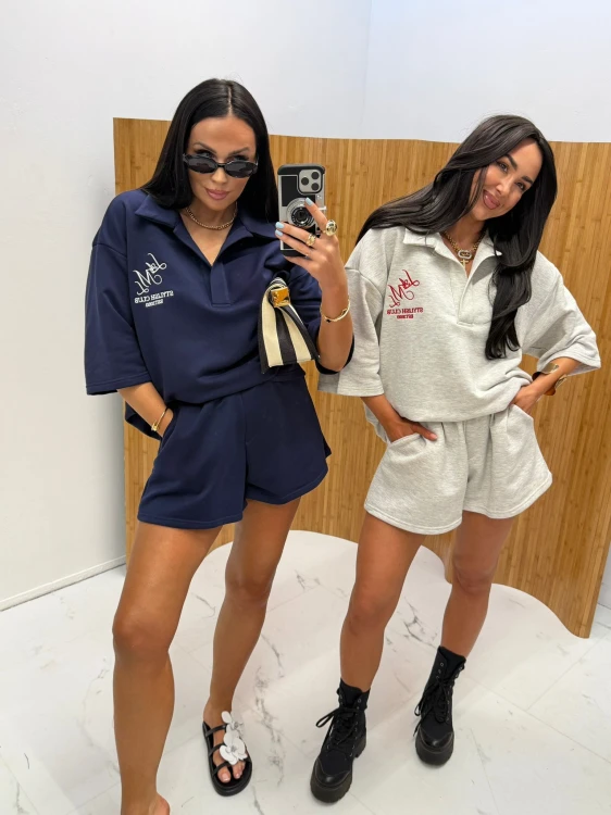 la milla komplet bawełniany szary, la milla komplet szary bluza polo i spodenki, la milla komplet bawełniany na podróż, la milla komplet dresowy na majówkę, la milla komplet bluza polo i spodenki na wiosnę