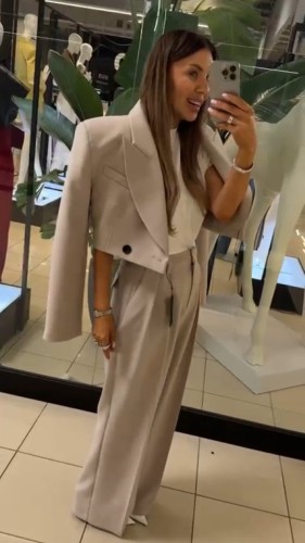 Emo marynarka Stella beżowa, emo elegancka krótka marynarka beżowa na komunię, emo krótka marynarka Stella na chrzciny, emo stella marynarka krótka fango, emo elegancka marynarka premium na wiosnę, elegancka marynarka premium polska produkcja