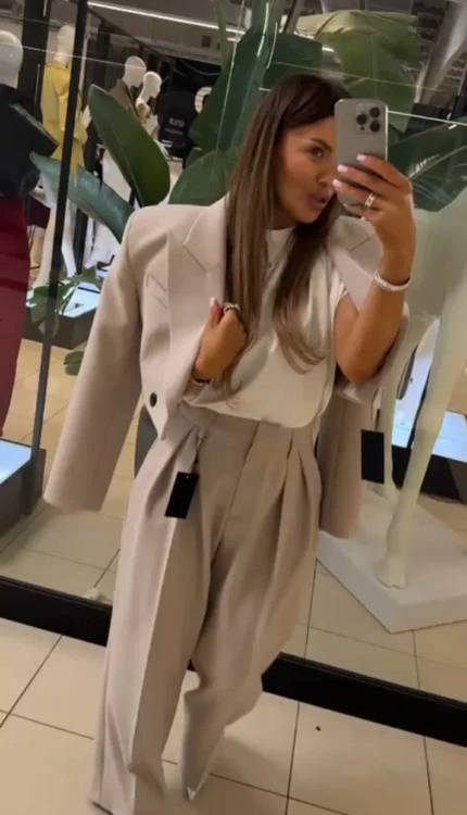 Emo marynarka Stella beżowa, emo elegancka krótka marynarka beżowa na komunię, emo krótka marynarka Stella na chrzciny, emo stella marynarka krótka fango, emo elegancka marynarka premium na wiosnę, elegancka marynarka premium polska produkcja