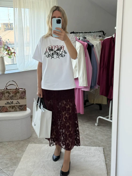 bopoco tshirt biały z motylem, bopoco biały t-shirt z krótkim rękawem, bopoco t-shirt biały z motywem motyla, bopoco biały t-shirt z krótkim rękawem na wiosnę