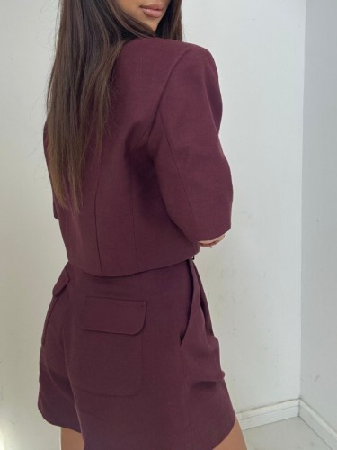 EMO lniane szorty na lato, emo śliwkowe lniane  spodenki na lato, emo eleganckie lniane szorty na lato, emo eleganckie lniane krótkie spodenki, emo lniane spodenki w kant, emo lniany komplet śliwkowy