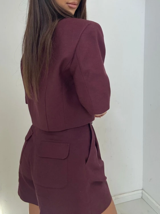 EMO lniane szorty na lato, emo śliwkowe lniane  spodenki na lato, emo eleganckie lniane szorty na lato, emo eleganckie lniane krótkie spodenki, emo lniane spodenki w kant, emo lniany komplet śliwkowy