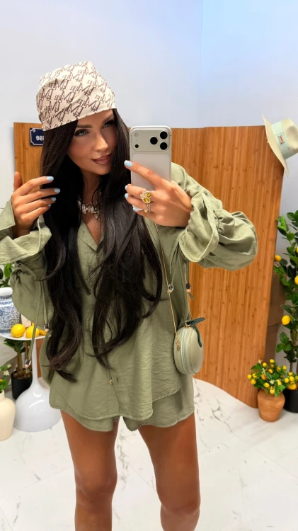 la-milla-komplet-khaki-la-milla-khaki-koszula-dzwoneczek-i-spodenki-la-milla-różowa-koszula-z-wiązaniami-na-mankietach-khaki-spodenki-la-milla-komplet-na-lato-khaki.jpg