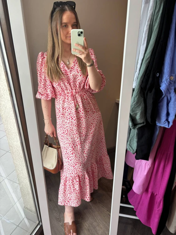 Terrastyll sukienka czerwona, elegancka sukienka na komunię, elegancka sukienka na wesele, elegancka sukienka na chrzciny, sukienka na większe rozmiary, elegancka wiskozowa sukienka na lato