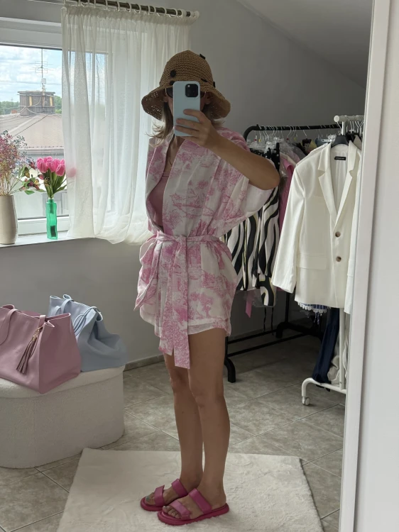 la-milla-komplet-różowy-kimono-i-spodenki-la-milla-komplet-różowy-la-milla-komplet-kimono-różowe-i-szorty-na-lato-la-milla-lniany-komplet-na-lato-la-milla-kimono-szorty-1.jpeg