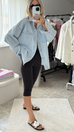 EMO-koszula-jeansowa-oversize-emo-oversize-kurtka-jeasnowa-emo-kurtka-jeansowa-oversize-niebieska-emo-kurtka-jeansowa-na-lato-2.jpeg