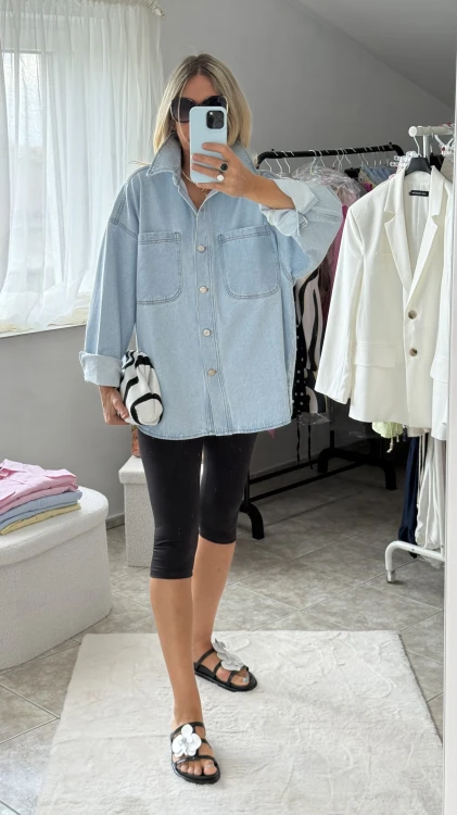 EMO-koszula-jeansowa-oversize-emo-oversize-kurtka-jeasnowa-emo-kurtka-jeansowa-oversize-niebieska-emo-kurtka-jeansowa-na-lato-5.jpeg