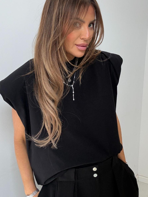 emo-tshirt-czarny-z-poduszkami-emo-czarny-tshirt-na-lato-emo-czarny-tshirt-basic-na-lato-emo-czarny-tshirt-z-poduszkami-i-zakładkami-na-lato-emo-czarny-tshirt-szerokie-ramiączka.jpg