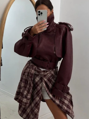 emo-kurtka-skorzana-bordowa.webp