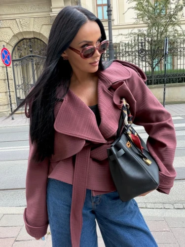 la-milla-welniany-trencz-domcia-szminka-1.webp