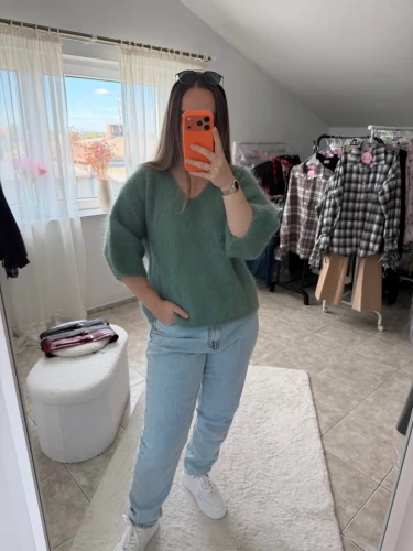 sweter-moherowy-kid-moher-szalwiowy-2.webp