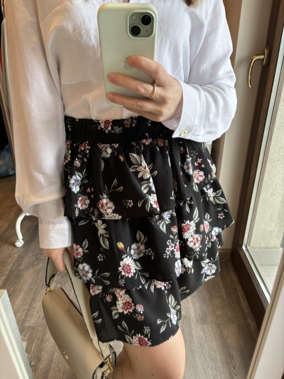 SPÓDNICZKA czarna kwiaty