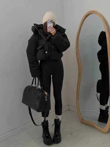 emo-kurtka-ocieplana-czarna-1.webp