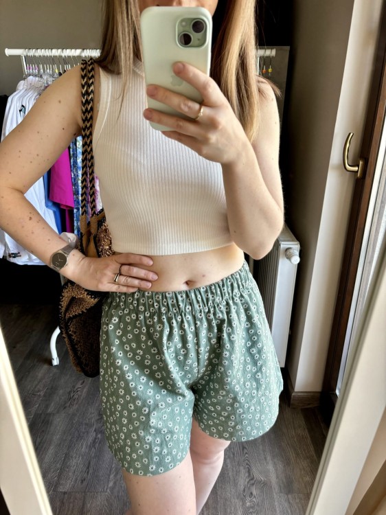 SPODENKI oliwkowe stokrotki