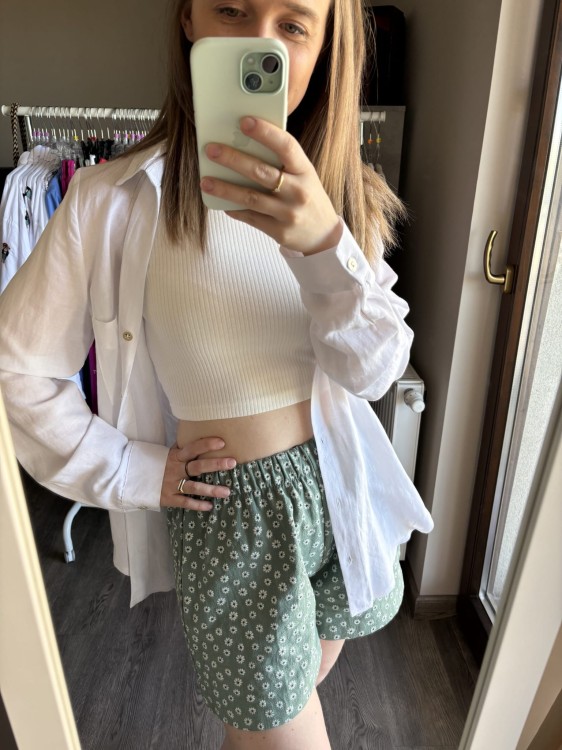 KRÓTKI TOP śmietanka