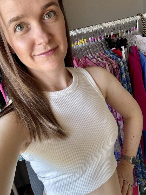 KRÓTKI TOP śmietanka