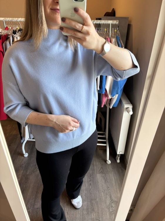 sweter dolce piccante, sweter biały, półgolf, sweter wiskozowy