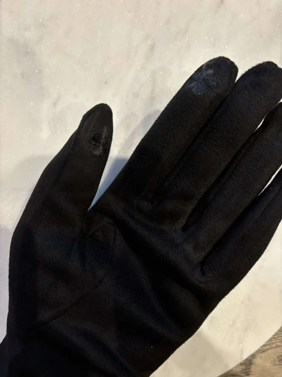 rękawiczki zamszowe, rękawiczki damskie, rękawiczki zamszowe damskie, rękawiczki z łańcuszkiem, rękawiczki damskie czarne, rękawiczki z ozdobym łańcuszkiem, rękawiczki ze złotym łańcuszkiem