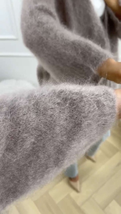 kardigan moherowy, kardigan kid moher, kardigan, sweter kid moher, sweter moherowy, kardigan taupe, kardigan na wiosnę, kardigan moherowy taupe, kardigan