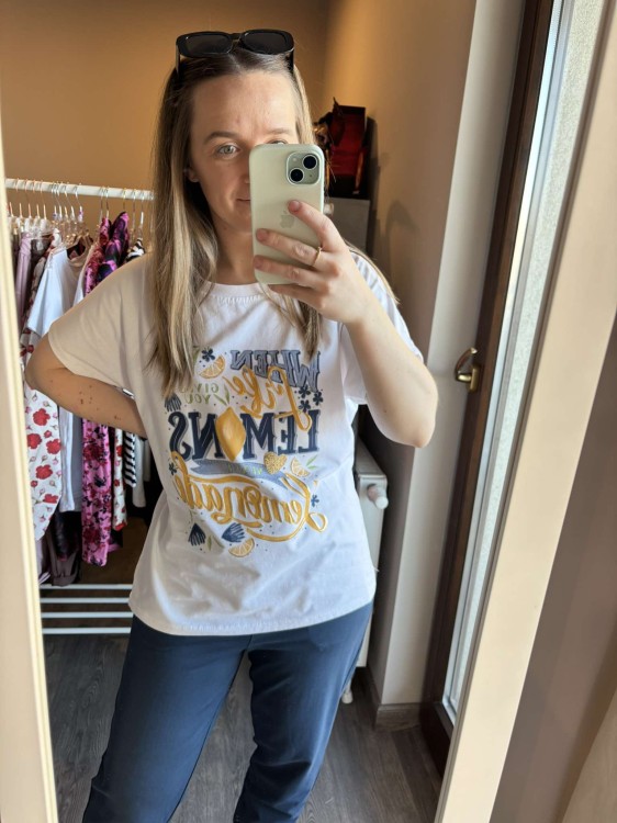 When life gives you Lemons make lemonade, t-shirt lemons, tshirt cytryny, t-shirt damski, tshirt damski biały, bawełniany tshirt damski, bluzka damska bawełniana, biały tshirt, bluzka bawełniana damska, tshirt damski krótki rękawek