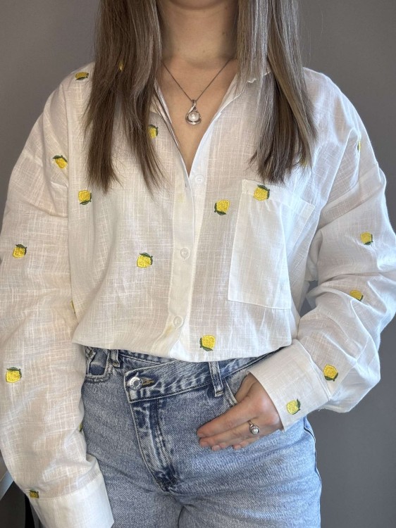 Jeansy damskie szerokie, jeansy damskie szerokie nogawki, jeansy z asymetrycznym zapięciem, jeansy  damskie Wide leg