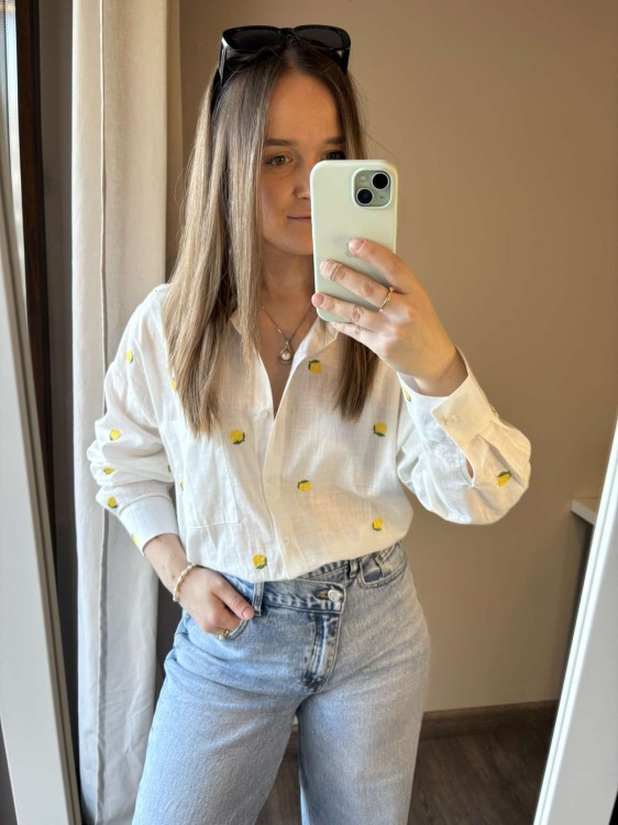 Jeansy damskie szerokie, jeansy damskie szerokie nogawki, jeansy z asymetrycznym zapięciem, jeansy  damskie Wide leg