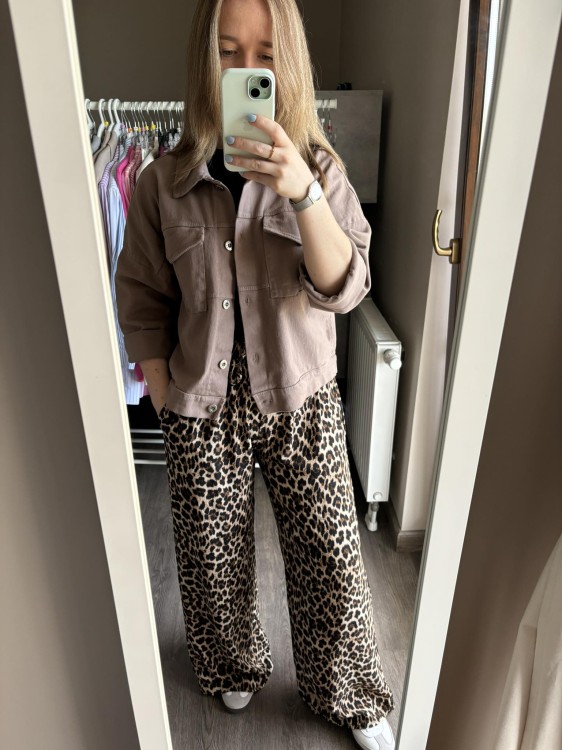 spodnie damskie, spodnie na lato, spodnie wiskozowe pantera, spodnie panterka, spodnie w panterę