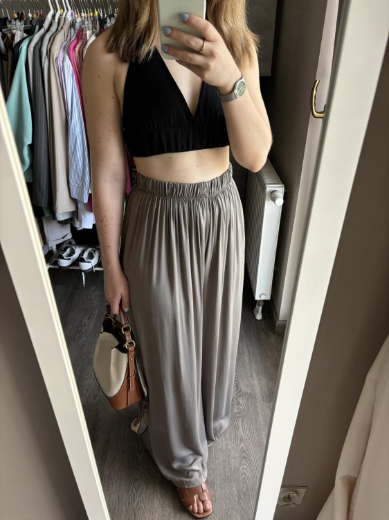 spodnie wiskozowe, spodnie wiskoza, lekkie spodnie, zwiewne spodnie damskie, spodnie na lato, przewiewne spodnie na lato, spodnie wiskozowe taupe