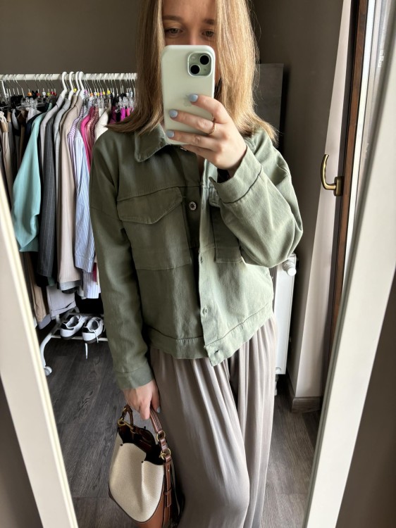 spodnie wiskozowe, spodnie wiskoza, lekkie spodnie, zwiewne spodnie damskie, spodnie na lato, przewiewne spodnie na lato, spodnie wiskozowe taupe