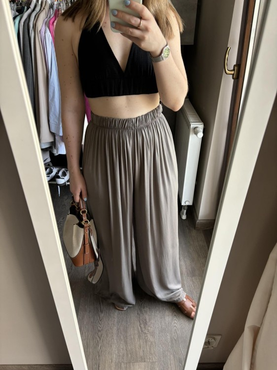 spodnie wiskozowe, spodnie wiskoza, lekkie spodnie, zwiewne spodnie damskie, spodnie na lato, przewiewne spodnie na lato, spodnie wiskozowe taupe