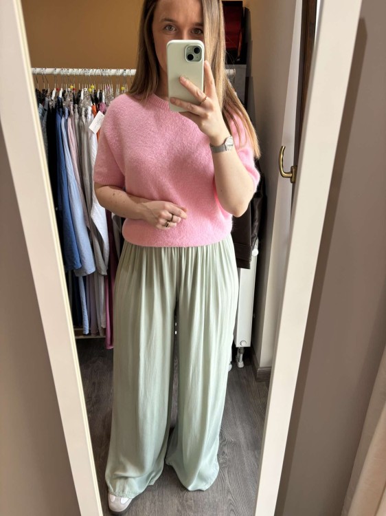 spodnie wiskozowe, spodnie wiskoza, lekkie spodnie, zwiewne spodnie damskie, spodnie na lato, przewiewne spodnie na lato, spodnie szałwiowe, spodnie wiskozowe szałwia