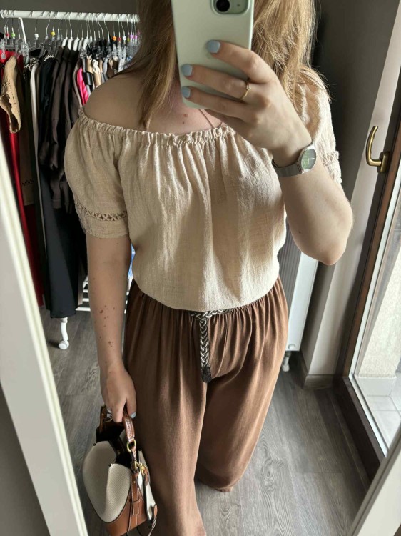 bluzka hiszpanka beżowa, bluzka hiszpanka bawełniana, bluzka boho na lato, bluzka damska hiszpanka, letnia bluzka z odkrytymi ramionami, bawełniana bluzka damska