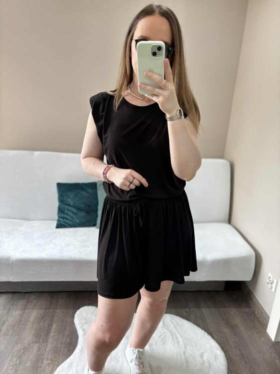 komplet damski na lato, komplet z krótkimi spodenkami, komplet w kolorze czarnym, komplet damski wiskozowy, przewiewny komplet