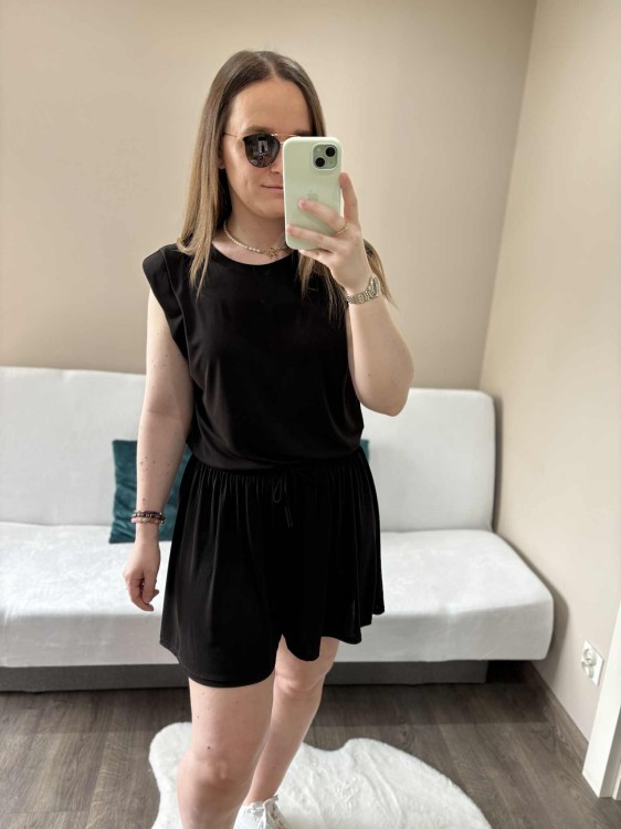komplet damski na lato, komplet z krótkimi spodenkami, komplet w kolorze czarnym, komplet damski wiskozowy, przewiewny komplet