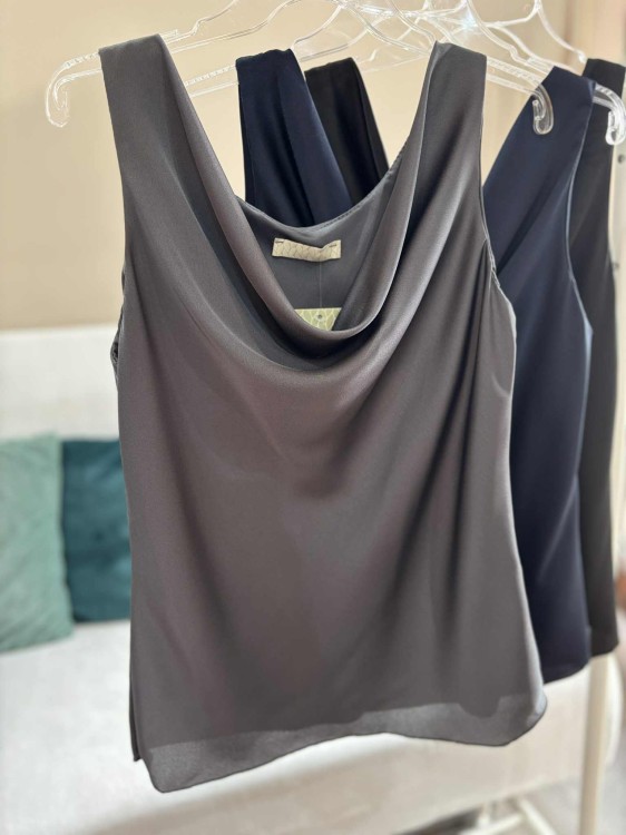 top satynowy, top damski, satynowy top, top pod marynarkę