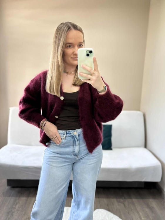 kardigan moherowy damski, kardigan kid moher, kardigan moherowy bordowy, luźny kardigan na jesień do jeansów, kardigan oversize z moheru, puszysty kardigan moherowy, kardigan premium z moheru, kardigan zapinany na guziki, kardigan rozpinany
