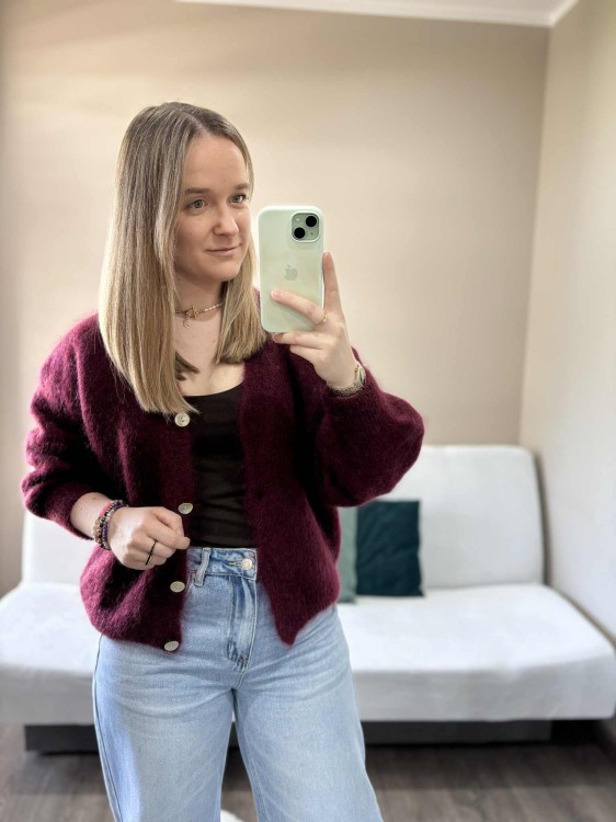 kardigan moherowy damski, kardigan kid moher, kardigan moherowy bordowy, luźny kardigan na jesień do jeansów, kardigan oversize z moheru, puszysty kardigan moherowy, kardigan premium z moheru, kardigan zapinany na guziki, kardigan rozpinany