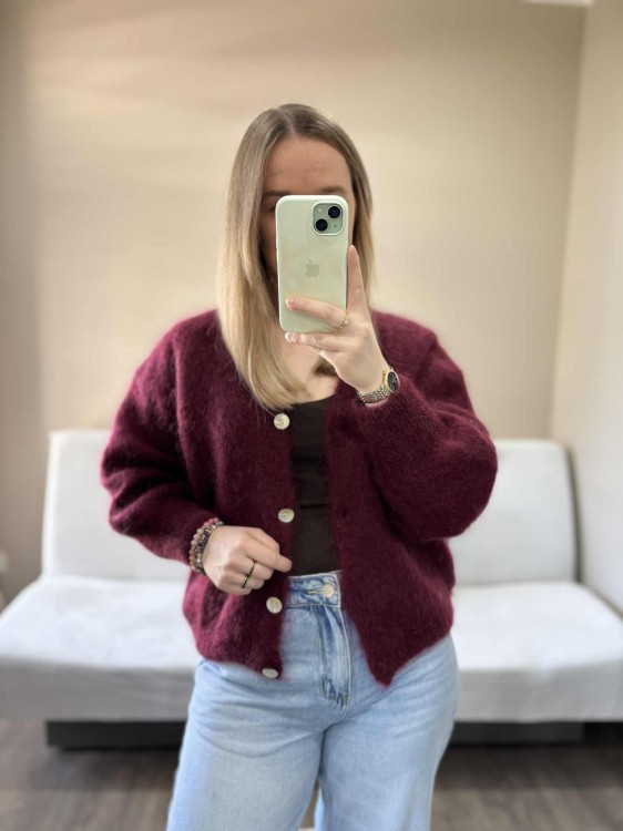 kardigan moherowy damski, kardigan kid moher, kardigan moherowy bordowy, luźny kardigan na jesień do jeansów, kardigan oversize z moheru, puszysty kardigan moherowy, kardigan premium z moheru, kardigan zapinany na guziki, kardigan rozpinany