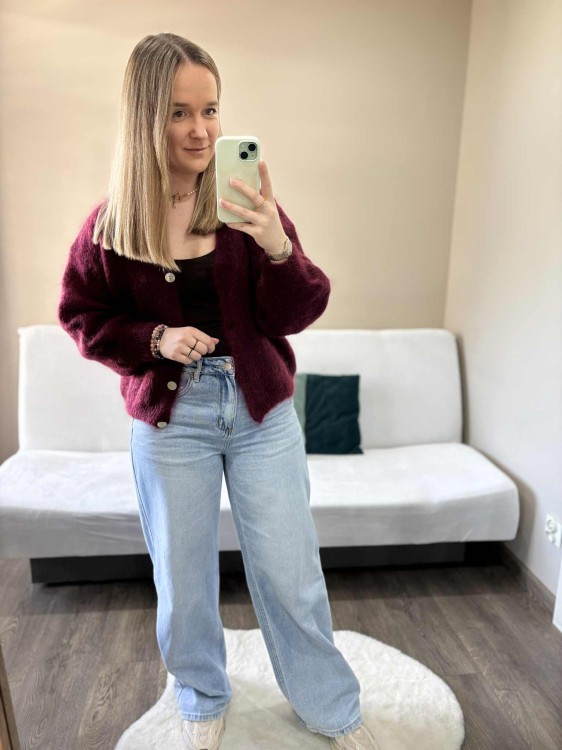 kardigan moherowy damski, kardigan kid moher, kardigan moherowy bordowy, luźny kardigan na jesień do jeansów, kardigan oversize z moheru, puszysty kardigan moherowy, kardigan premium z moheru, kardigan zapinany na guziki, kardigan rozpinany