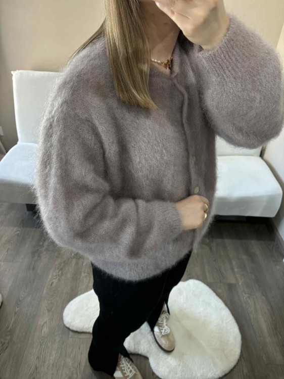 kardigan moherowy damski, kardigan kid moher, kardigan moherowy fango, luźny kardigan na jesień do jeansów, elegancki kardigan kid moher, puszysty kardigan moherowy, kardigan premium z moheru, kardigan zapinany na guziki, elegancki sweter moherowy