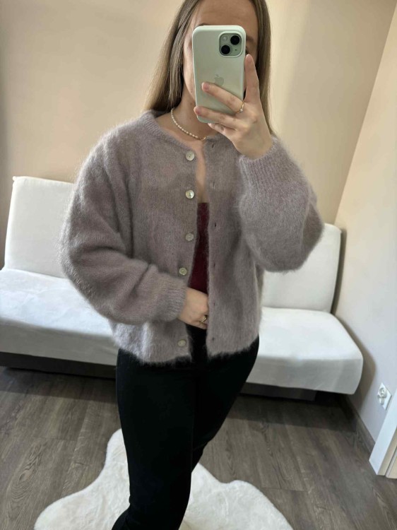 kardigan moherowy damski, kardigan kid moher, kardigan moherowy fango, luźny kardigan na jesień do jeansów, elegancki kardigan kid moher, puszysty kardigan moherowy, kardigan premium z moheru, kardigan zapinany na guziki, elegancki sweter moherowy