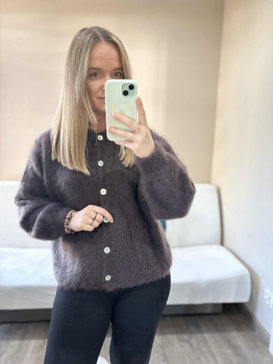 kardigan moherowy damski, kardigan kid moher, kardigan moherowy czekoladowy, luźny kardigan na jesień do jeansów, elegancki kardigan kid moher, puszysty kardigan moherowy, kardigan premium z moheru, kardigan zapinany na guziki, elegancki sweter moherowy