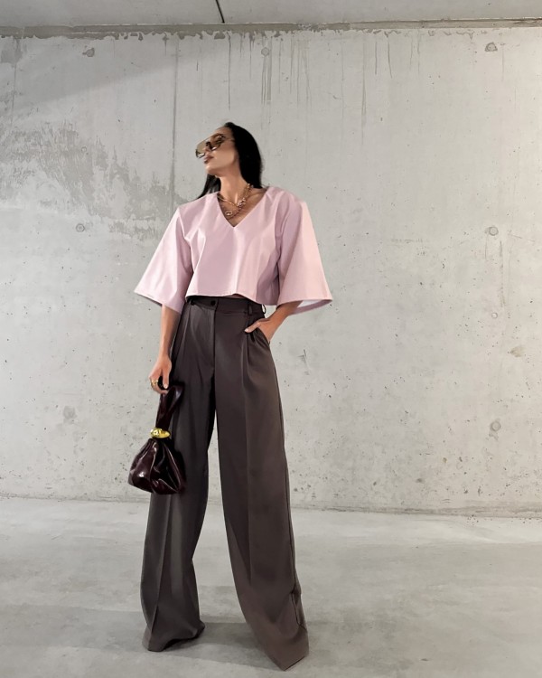 szerokie spodnie la milla, spodnie damskie w kant, spodnie w kant la milla, szerokie spodnie prosta nogawka la milla, eleganckie spodnie damskie do biura, spodnie damkskie czekoladowe