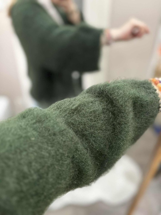 kardigan moherowy damski, kardigan kid moher, kardigan moherowy zielony, luźny kardigan na jesień do jeansów, kardigan oversize z moheru, puszysty kardigan moherowy, kardigan premium z moheru, kardigan moherowy khaki, kardigan moherowy butelkowa zieleń