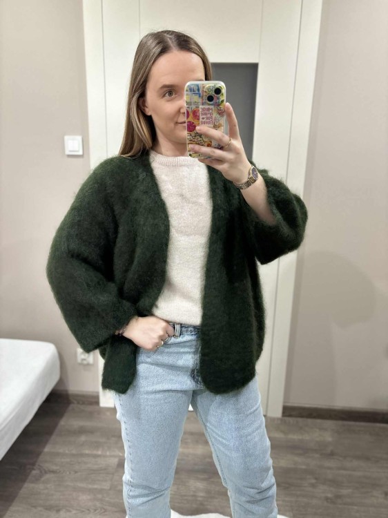 kardigan moherowy damski, kardigan kid moher, kardigan moherowy zielony, luźny kardigan na jesień do jeansów, kardigan oversize z moheru, puszysty kardigan moherowy, kardigan premium z moheru, kardigan moherowy khaki, kardigan moherowy butelkowa zieleń