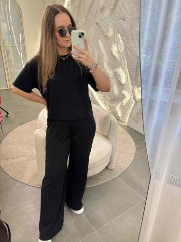 komplet damski z modalu, komplet modalowy damski, komplet plus size, wygodny komplet damski na jesień w kolorze czarnym, komplet damski na jesień, odzież domowa damska, komplet oversize, bluzka crop top, komplet modalowy na jesień