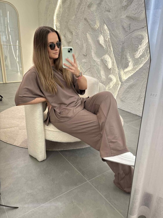 komplet damski z modalu, komplet modalowy damski, komplet plus size, wygodny komplet damski na jesień mokka, komplet damski na jesień, odzież domowa damska, komplet oversize, komplet modalowy na jesień