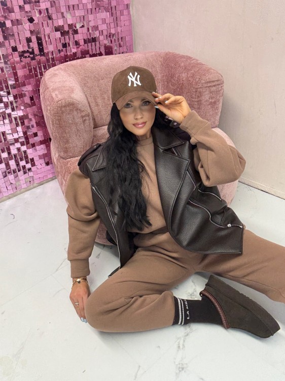 kamizelka skórzana la milla, kamizelka la milla, kamizelka na wieczorne wyjście, oryginalna kamizelka damska, kamizelka z zamkami, czekoladowa kamizelka skórzana la mila