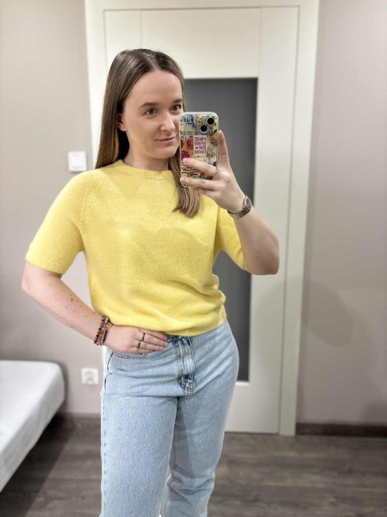 sweter baby alpaka żółty, sweter wełniany na zimę, sweter baby alpaka, sweter alpaka żółty, sweter wełniany na jesień do jeansów, ciepły sweter na jesień, sweter alpaka z krótkim rękawem