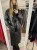 skórzany płaszcz vintage, skórzany płaszcz czarny na jesień, trencz skórzany czarny, długi płaszcz czarny, płaszcz skórzany vintage na jesień, elegancki płaszcz skórzany